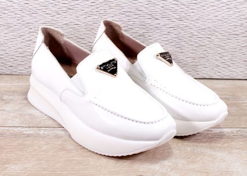 Дамски спортни обувки в бяло - Модел Теодора.