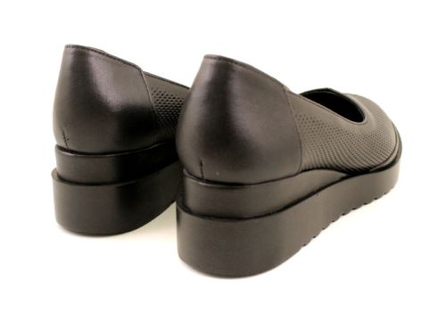 Дамски летни обувки от естествена кожа в черно - Модел Зое