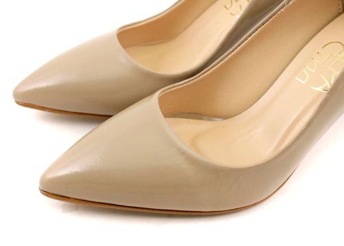 Дамски официални обувки от естествен лак във визонено - Модел Амалия.