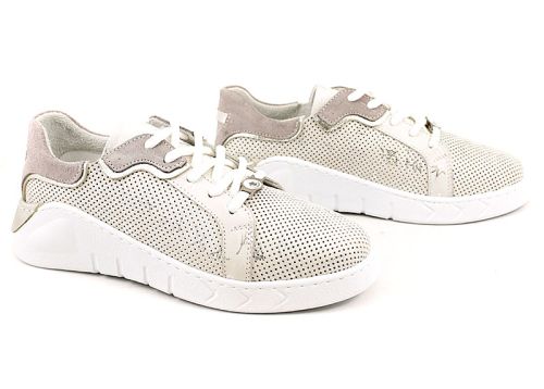 Дамски меки летни обувки от естествена кожа в светло сиво - Модел Асмара.