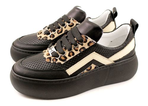 Дамски спортни обувки от естествена кожа в черно - Модел Делия