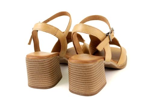Дамски сандали на ток в бисквитен цвят - модел Елмира