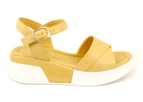 Дамски сандали в жълто - модел Дъга