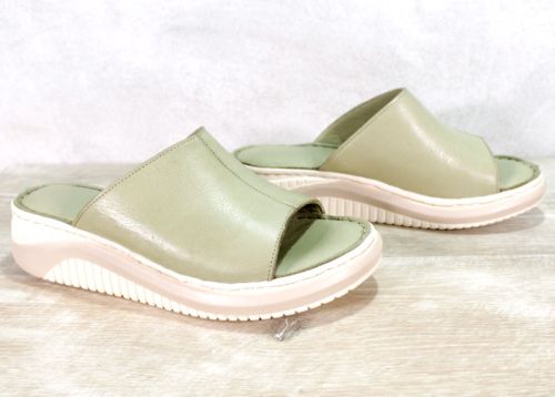 Papuci de dama verde - model Malina