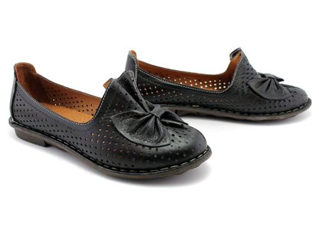 Дамски, ежедневни обувки от естествена кожа в черно, модел  Албиция.