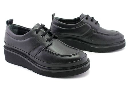 Дамски ежедневни обувки в черно - Модел Йоана.