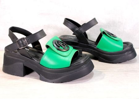 Sandale de dama din piele naturala negru si verde, model Camellia.