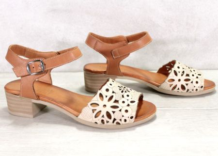 Sandale de dama cu toc mic din piele naturala de culoare maro si bej - model Janis