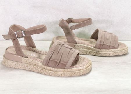 Дамски сандали от естествен набук във визонен цвят - модел Селена