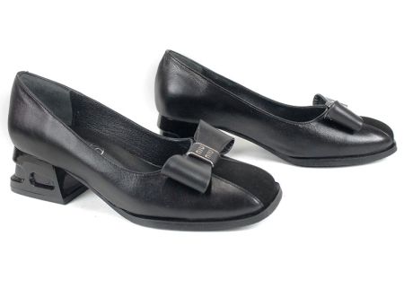 Дамски официални обувки Eleganza Viva Black Edition от естествена кожа и велур с панделка и нисък ефектен ток.