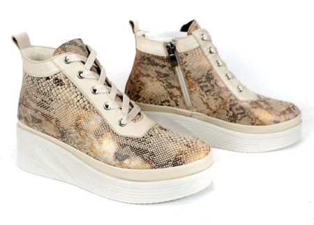 Дамски кларкове от естествена кожа със змийски принт – топъл хастар и удобна платформа - модел Perle Noire                                             Perle Noire