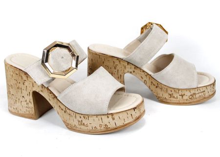 дамски чехли платформа естествен велур бежово