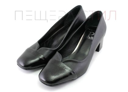 Дамски официални обувки в черно, модел Юлия.