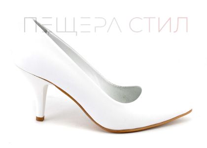 Дамски официални обувки на ток от естествена кожа в бяло, модел Роберта.
