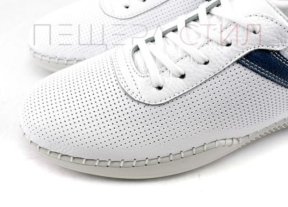 Мъжки летни обувки в бял цвят