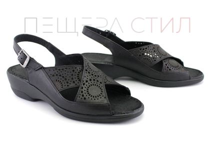 Дамски сандали на нисък клин ток в черно - Модел Рене