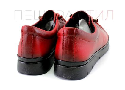 Дамски, ежедневни обувки в червено - Модел Хера