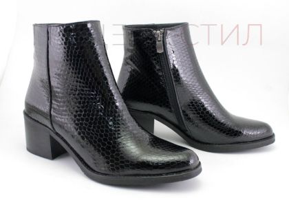 Botine de dama elegante cu fermoar lateral lac negru - Model Damiana