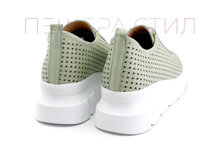 Дамски летни обувки от естествена кожа в резедаво - Модел Ласка