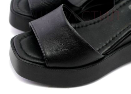 Дамски сандали на платформа в  черно - Модел Арасели