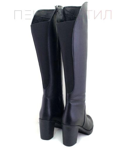 Дамски ботуши със страничен цип в черно, модел Наталия