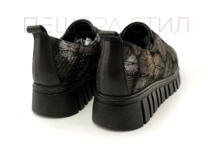 Дамски, ежедневни обувки в черно - Модел Инеса.