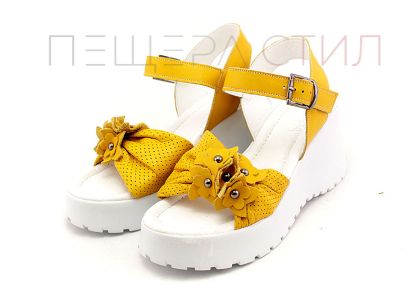 Дамски сандали от естествена кожа в жълто - Модел Маргарита.