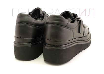 Дамски, ежедневни обувки в черно - Модел Сара.