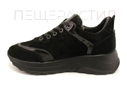 Дамски, спортни обувки от естествен велур в черно - Модел Естела.
