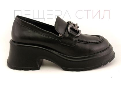 Дамски ежедневни обувки от естествена кожа в черно - Модел Дулсинея.