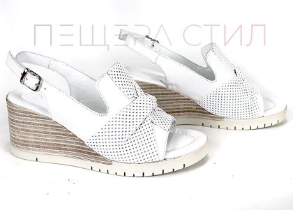 Дамски сандали Sole Luminosa от естествена кожа – бели с перфорирана панделка, на платформа