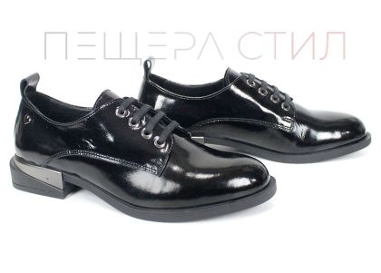 дамски обувки Silenza Noir Patent от черен лак, елегантни обувки Quiet Luxury