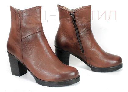 Дамски боти Carmen Vale от естествена кожа в светло кафяв цвят със стабилен ток и топла плюшена подплата