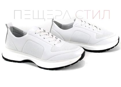 Дамски сникърси от естествена кожа в бяло - модел Aura Move