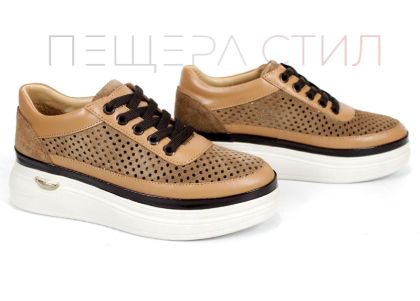 Дамски летни обувки Bella Form от светло кафяв естествен велур с перфорация