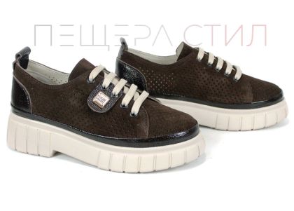 Nova Grace дамски обувки от естествен велур с перфорация и бежово ходило