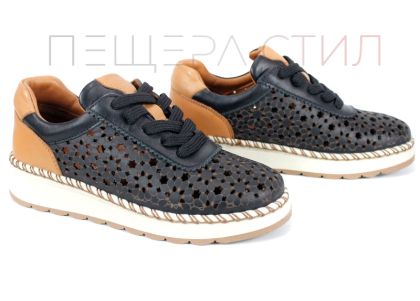 дамски обувки от естествена кожа Bellora Vita черни перфорирани с връзки