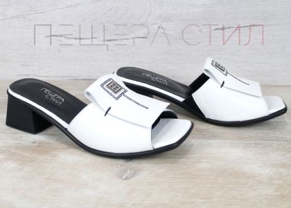 дамски чехли на ток от естествена кожа бели