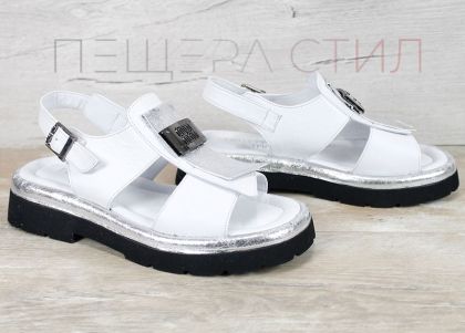 Sorella Vanta – дамски сандали от естествена кожа в бяло с масивно ходило