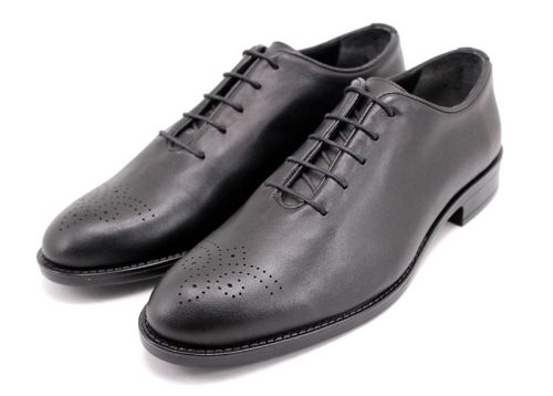 Мъжки официални обувки в черно 1852 CH