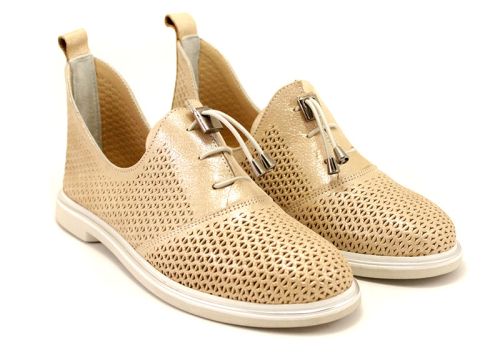 Pantofi de vara pentru femei cu perforatie din satin bej 464-55 BJ
