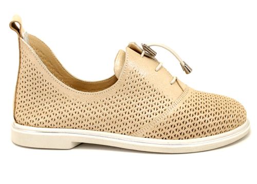 Дамски летни обувки с перфорация в цвят бежов сатен 464-55 BJ