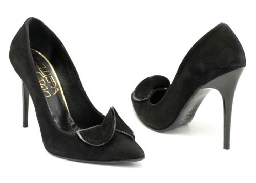 Дамски официални обувки от естествен набук в черно 578 CH