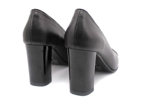 Pantofi elegantI dama din piele naturală în negru 135 CH