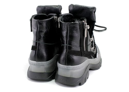 Дамски високи, спортни обувки от естествена кожа в черно 1904 CH