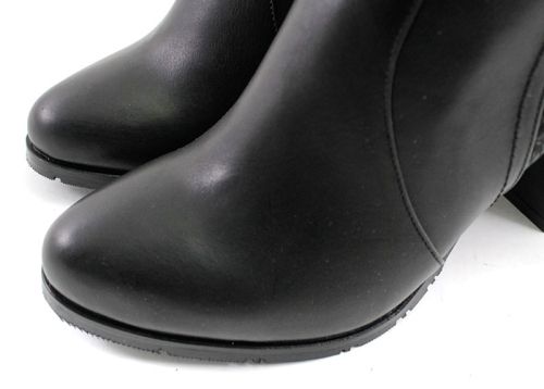 Дамски боти от естествена кожа в черно 316 CH