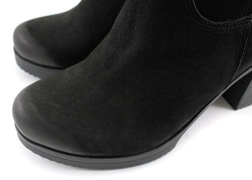 Botine de damă din nubuc natural negru K-40 CH