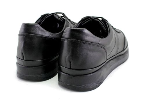 Pantofi casual barbati din piele naturala cu sireturi in negru model Aldo