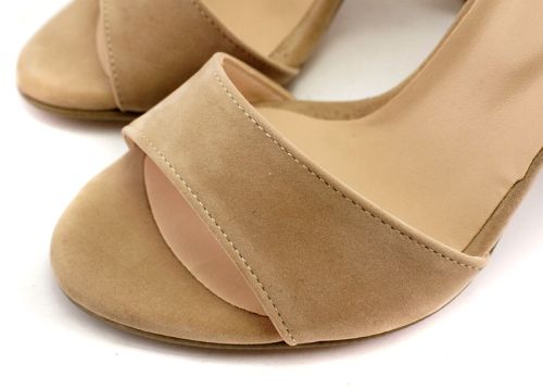 Дамски сандали от изкуствен набук в бежово- Модел Веда.