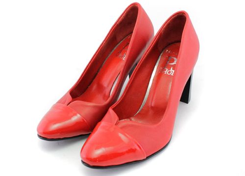 Дамски обувки на висок ток в червено модел Енола.